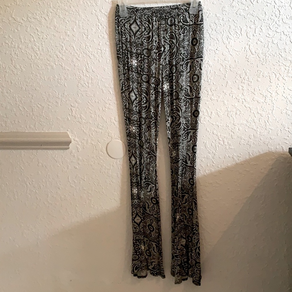 Green/white flared leggings. Size XS